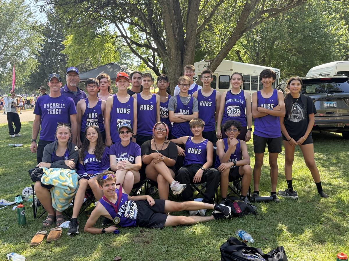 Rochelle Hubs cross country team photo, September 2026